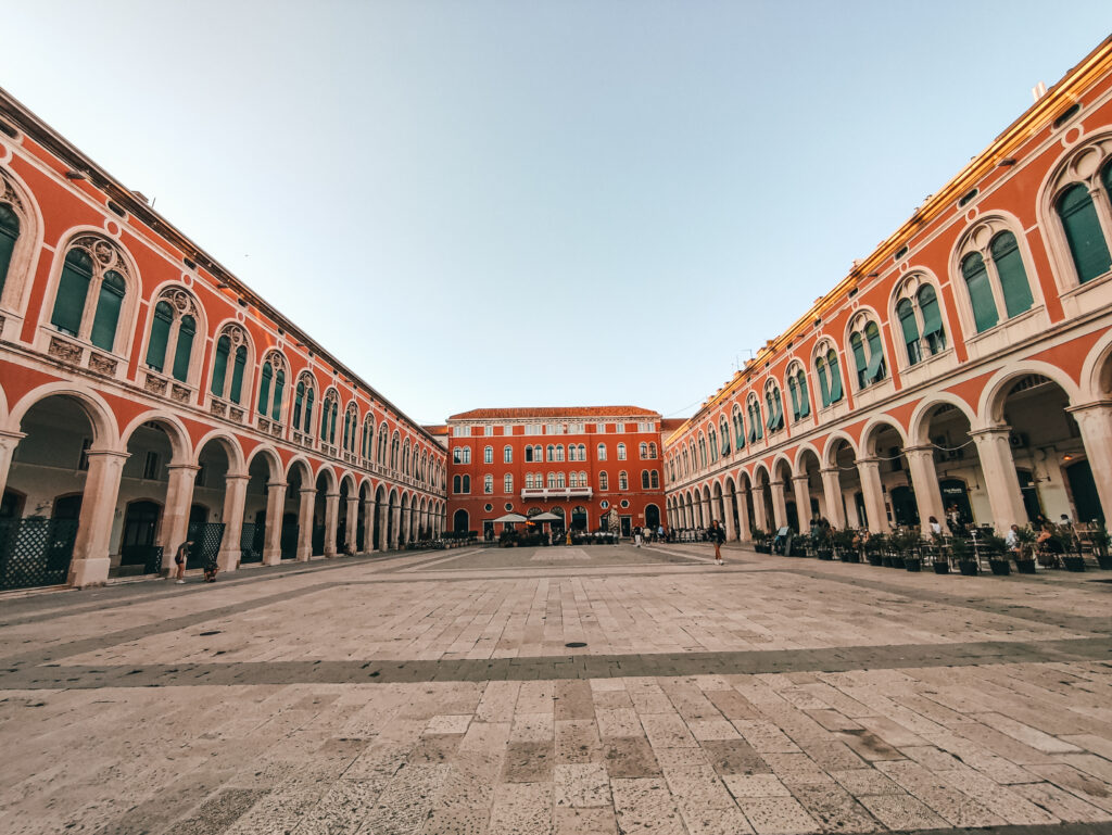 Trg Republike square split